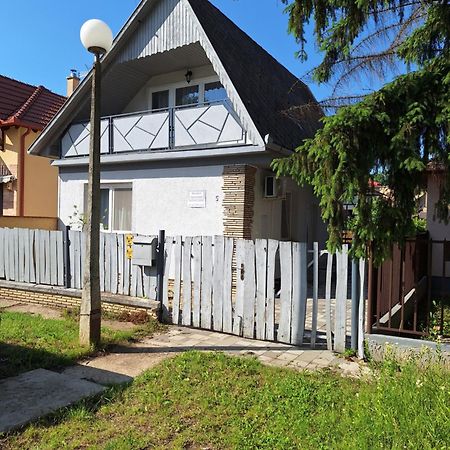Nikolett Apartman Hajdúszoboszló Dış mekan fotoğraf