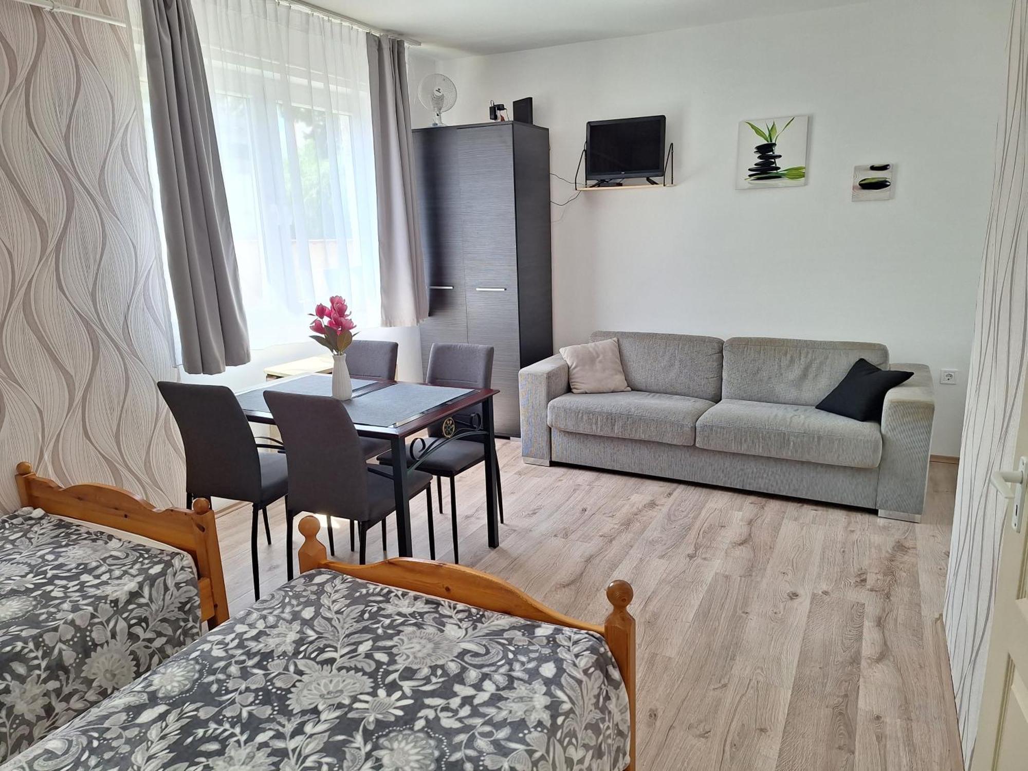 Nikolett Apartman Hajdúszoboszló Dış mekan fotoğraf